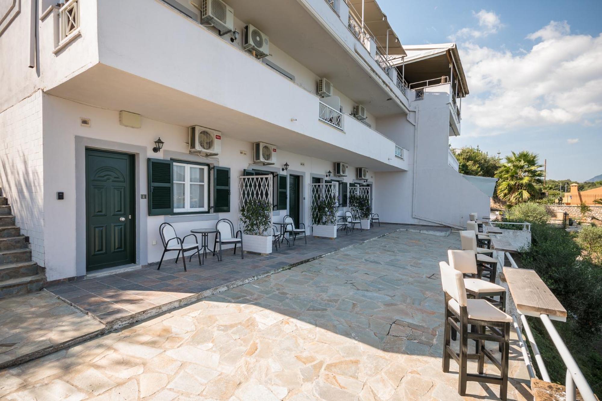 Angelos Seaview Studios By Konnect, กอมเมนโน ภายนอก รูปภาพ
